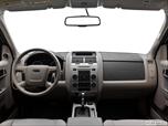  Dashboard, center console, gear shifter view photo